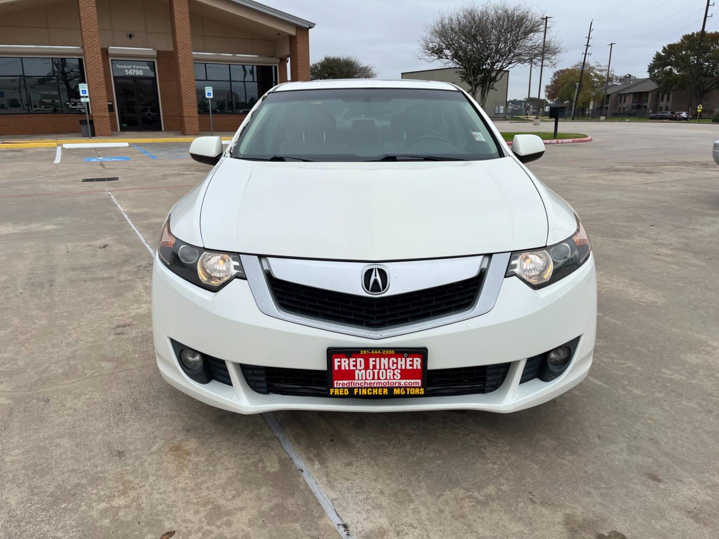 2009 white /TAN Acura TSX 5-Speed AT (JH4CU26639C) with an 2.4L L4 DOHC 16V engine, 5-Speed Automatic Overdrive transmission, located at 14700 Tomball Parkway 249, Houston, TX, 77086, (281) 444-2200, 29.928619, -95.504074 - Photo#1